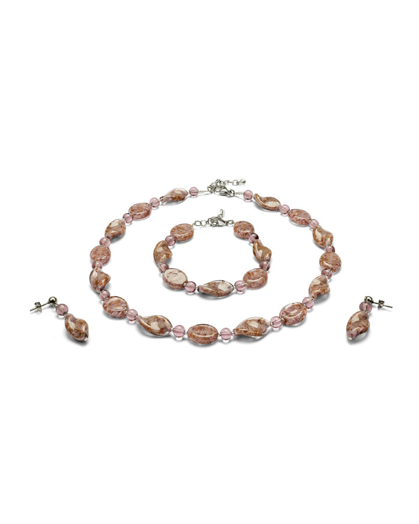 Set Karen Mov – colier, brățară și cercei din sticlă de Murano, purtate